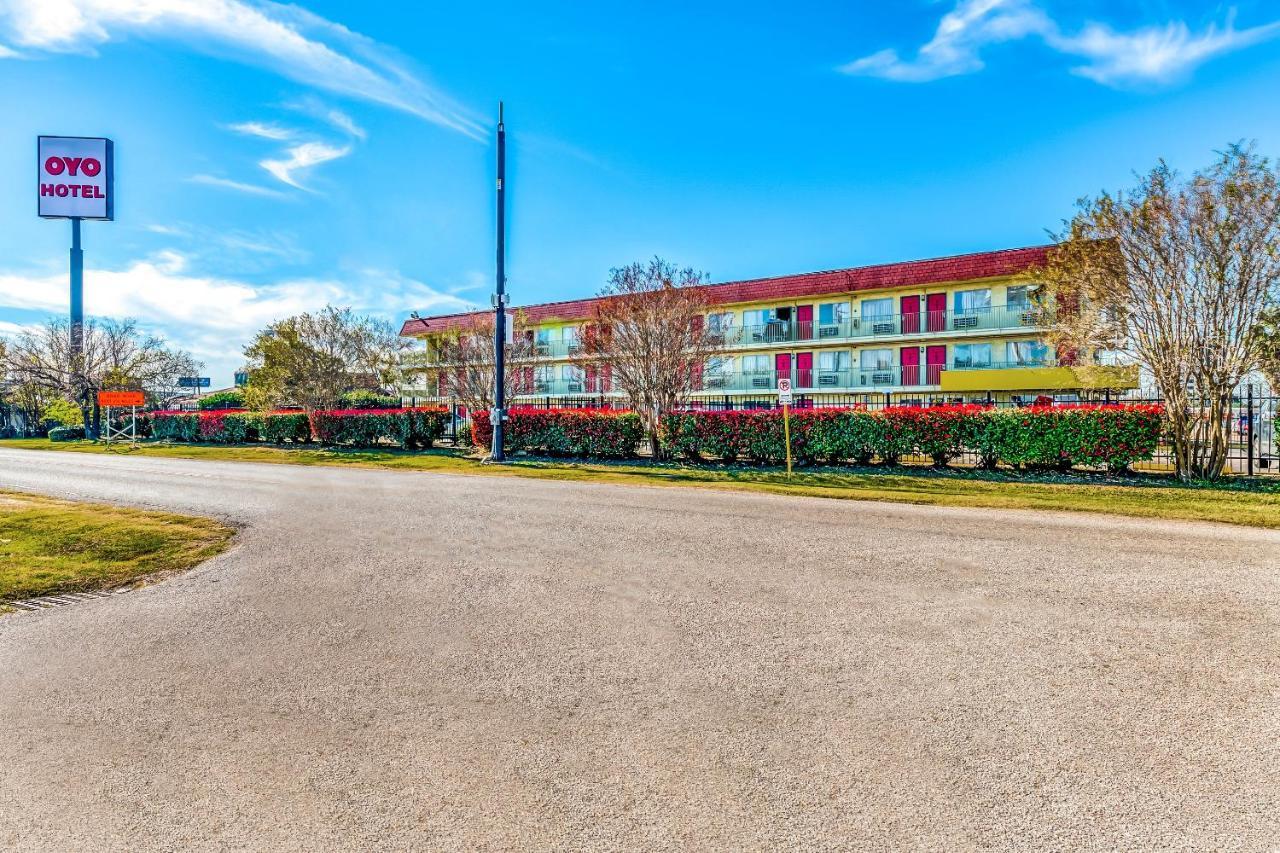 Oyo Hotel Houston Southwest I-69 Luaran gambar
