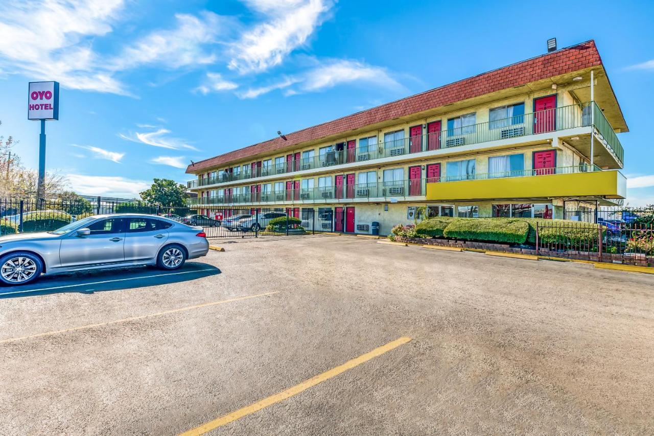 Oyo Hotel Houston Southwest I-69 Luaran gambar